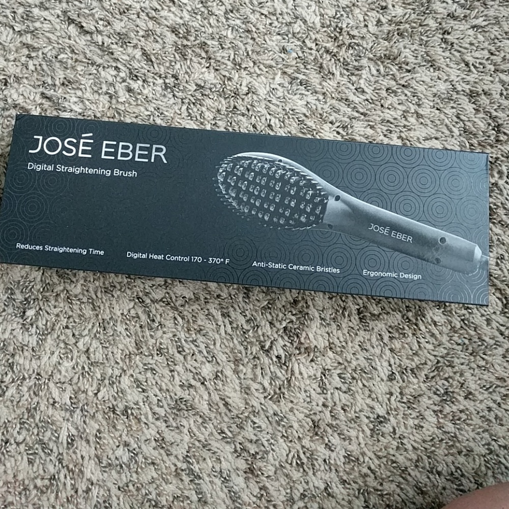 Jose eber digital straightening brush